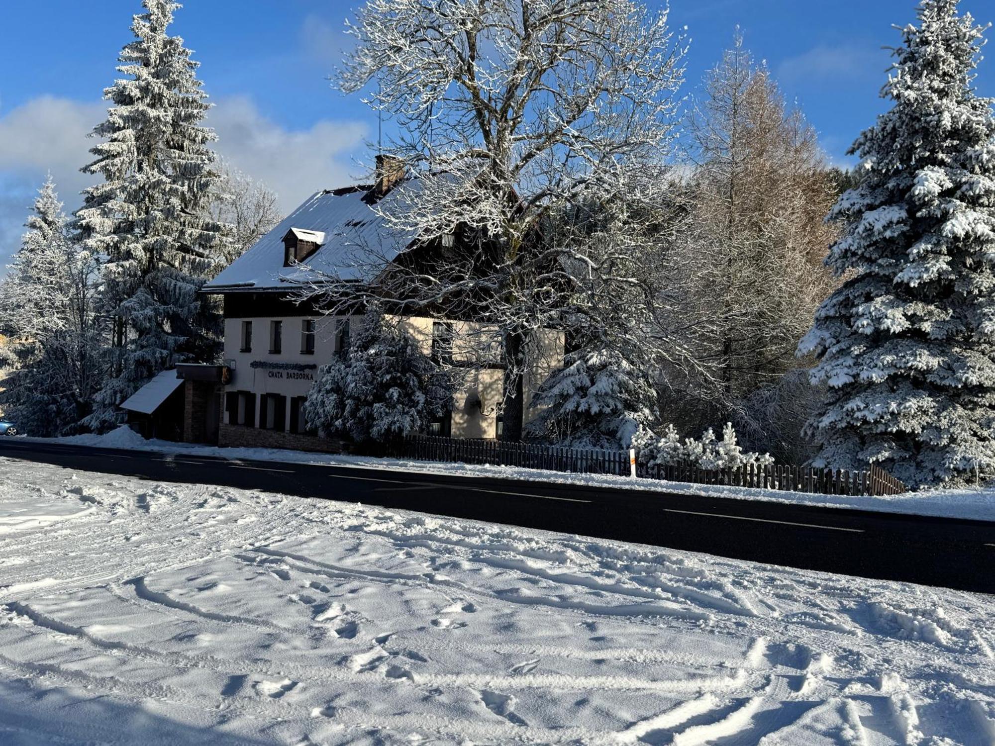Barborka Villa Loucna pod Klinovcem